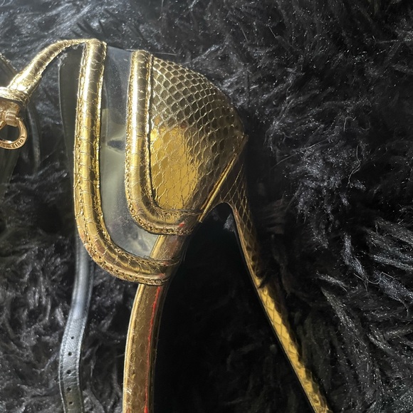 Louis Vuitton exotic Gold Python & lucite heels Size: 36 1/2 . Gently Pre-loved - Picture 3 of 4